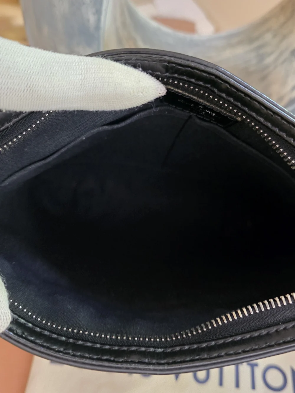 Louis Vuitton Damier Graphite Thomas Messenger Bag